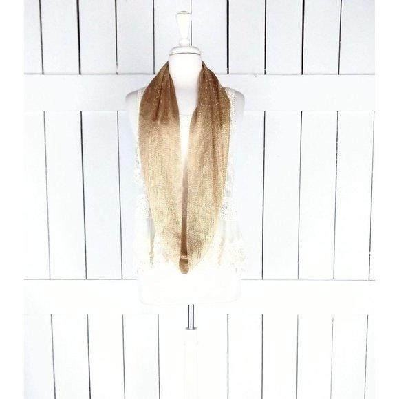 Metallic gold mesh open weave infinity scarf - Picture 2 of 5